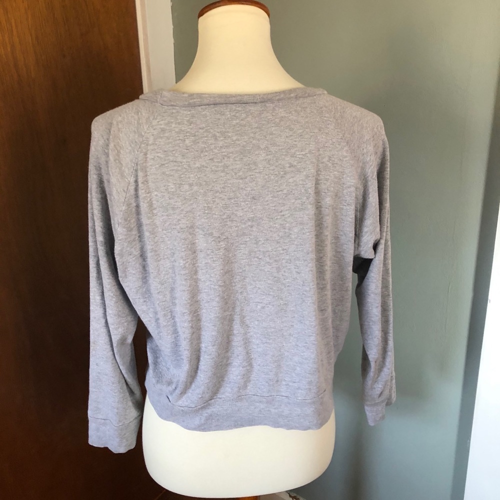 Heavy Rotation sweatshirt - Picture 2 of 3